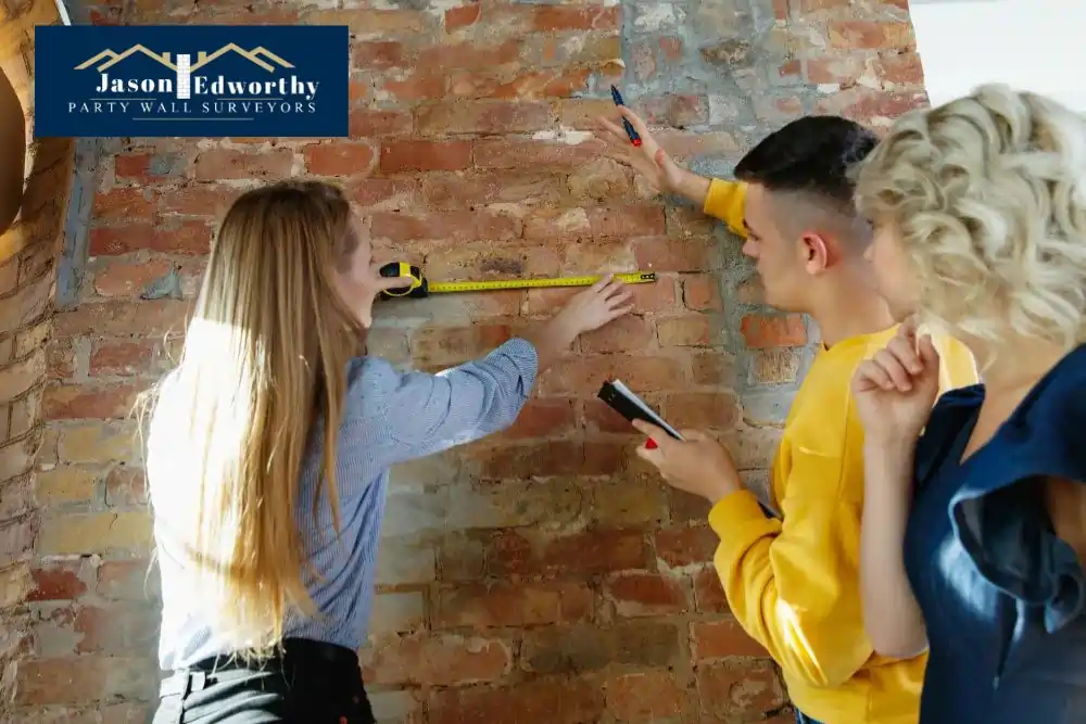 What are the responsibilities of a party wall surveyor Bournemouth?